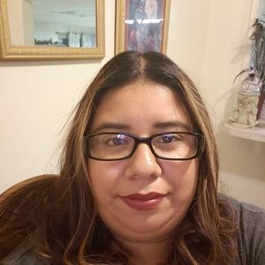 Meet your Posher, Adilene